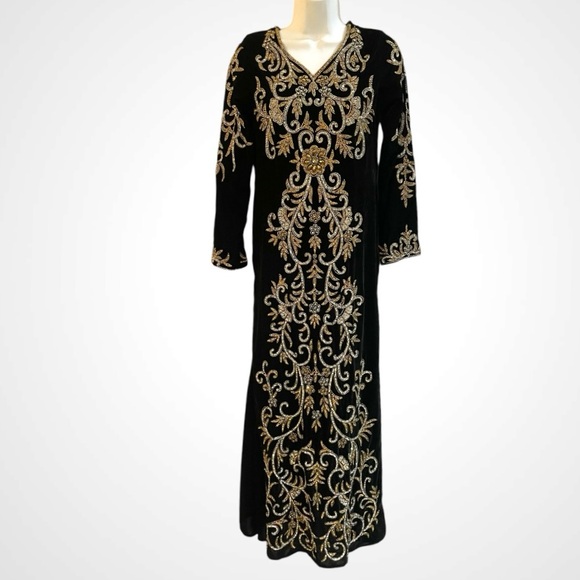 VTG BLACK VELVET BEADED EMBELLISHED GOWN DRESS SIZE SMALL - Picture 5 of 16